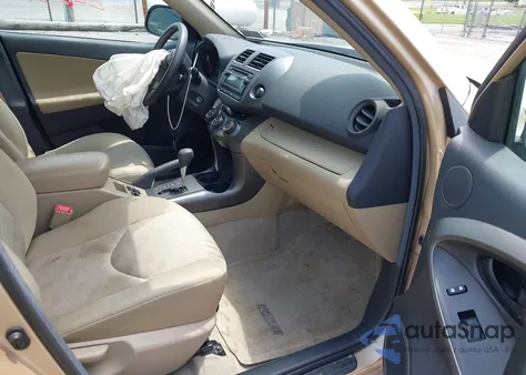 2012 Toyota Rav4 z USA, uszkodzony, nr VIN 2T3BF4DV7CW228467